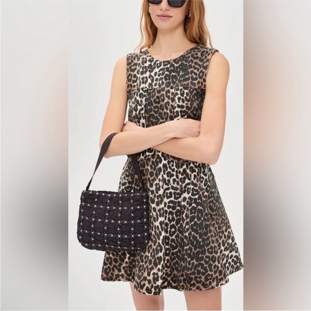 NWT DAMSON MADDER
Shirred Shoulder Bag - Black